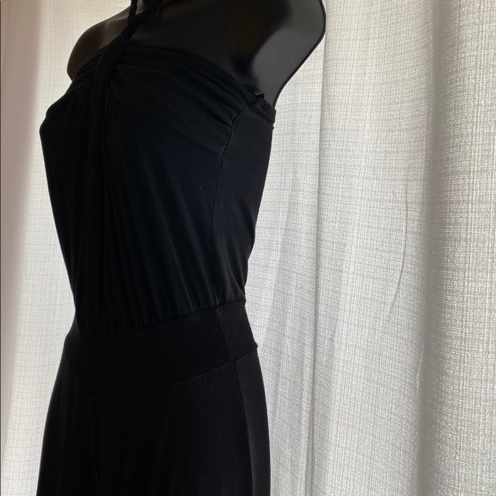 Full piece, wide leg , open back tie around neck . - Picture 6 of 10